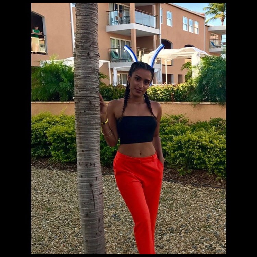 Pleated orange pants